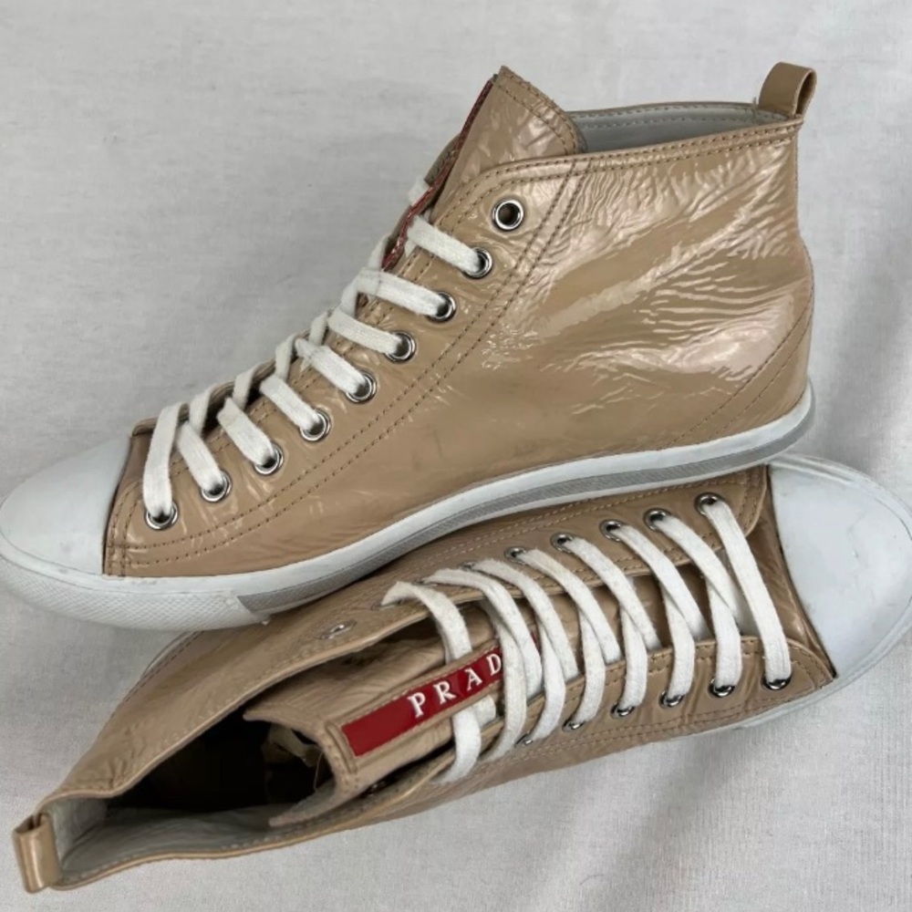 Vintage Prada sneakers!